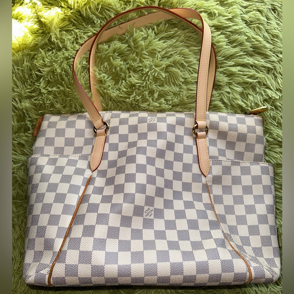 Louis Vuitton Damien Azur Totally MM WITH Dust Bag - Picture 2 of 16